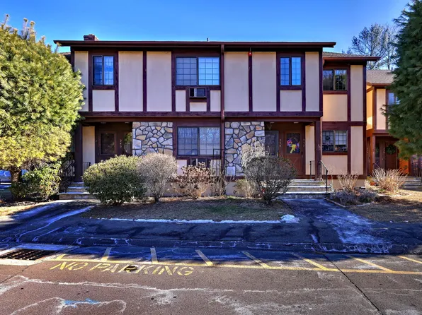 238 Foxwood Lane #238, Milford, CT 06461