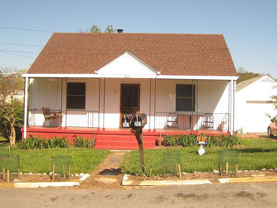 1st image of 207 McDonald St #2