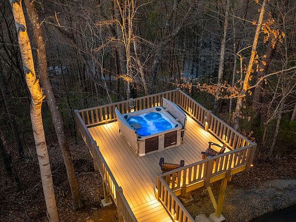 3rd image of 3630 Mountain Top Ln
