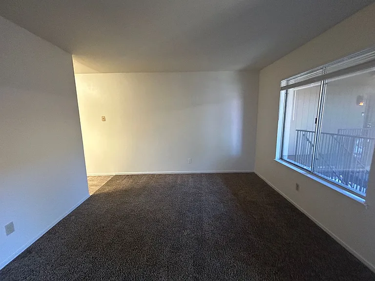 52 S Parsons Ave #C — Photo 14
