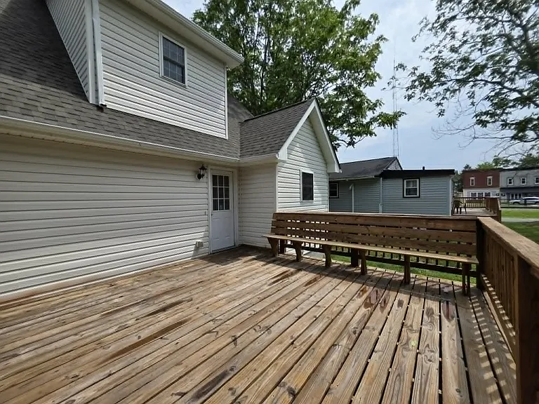 4 W Grove St — Photo 25