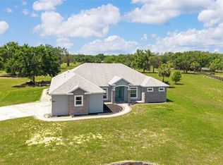 5489 Nantahala Ln, Lady Lake, FL 32159