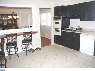 53 Bayberry Rd, Ewing, NJ 08618