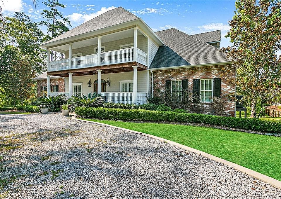 1st image of 76 Dogwood Dr