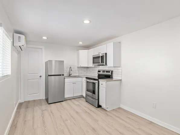 312 E Kinderman Dr #11, Avondale, AZ 85323
