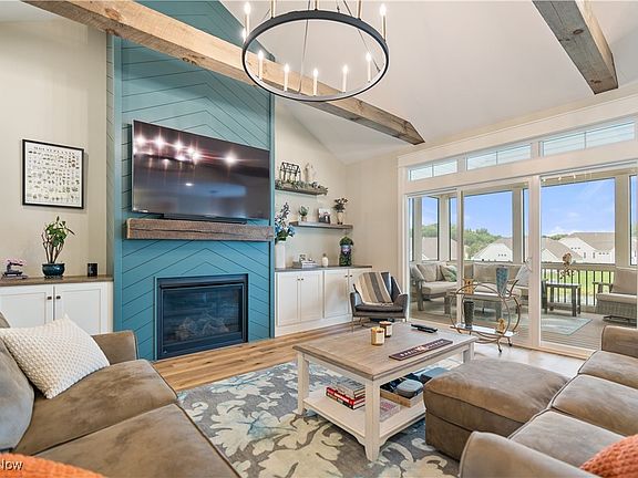 5th image of 8731 Scotsbury Glen St NW