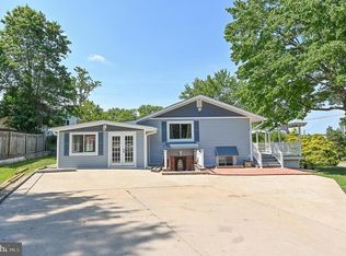 5700 Chapin Ave, Alexandria, VA 22303