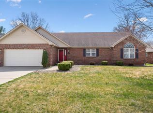 404 Hickory Mnr, Belleville, IL 62223