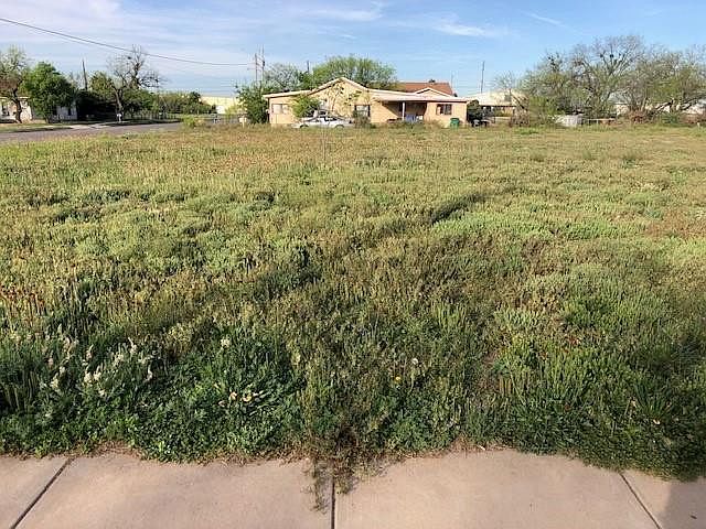 1st image of 800 W 19th St #1-3
