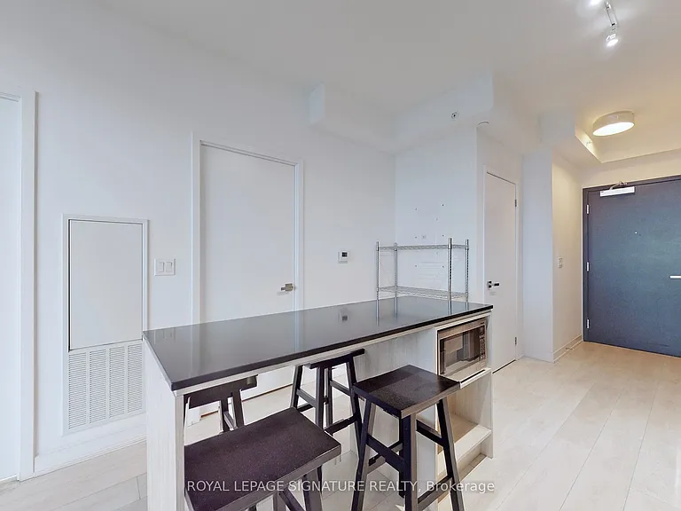 31 Tippett Rd #1517 — Photo 10