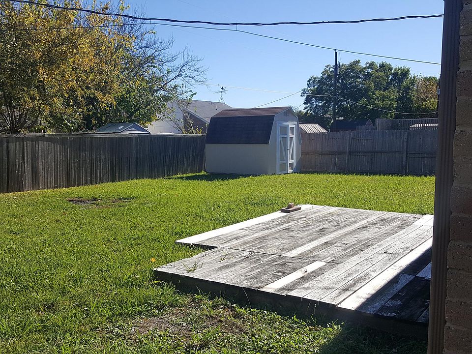 2nd image of 410 Forestwood Dr