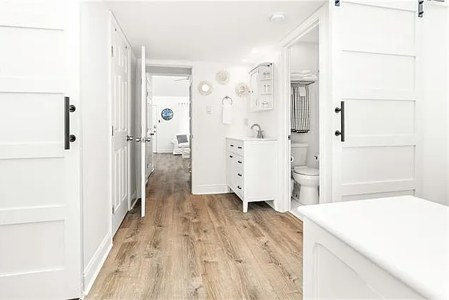 1765 Coliseum St #420 — Photo 11