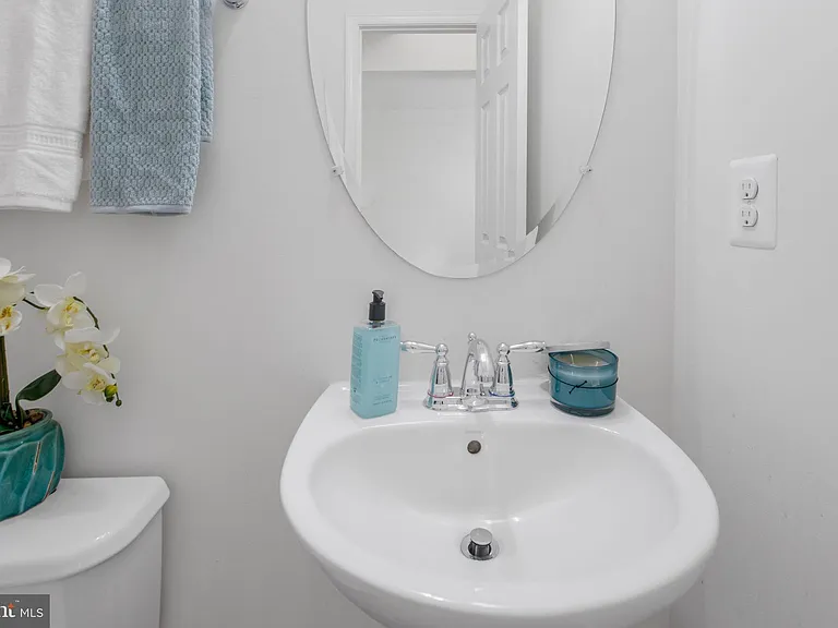 4 Cornerstone Dr — Photo 11