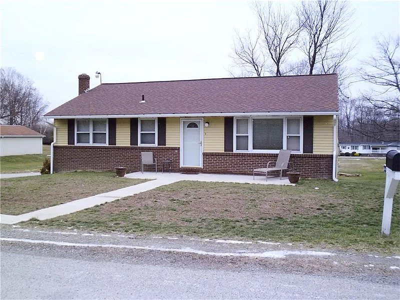 732 Bell Point Rd photo 1