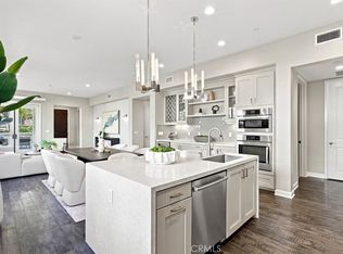 166 Follyhatch, Irvine, CA 92618