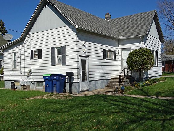 2nd image of 1013 18th St