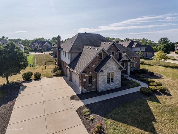 3rd image of 8045 Nature Creek Ct