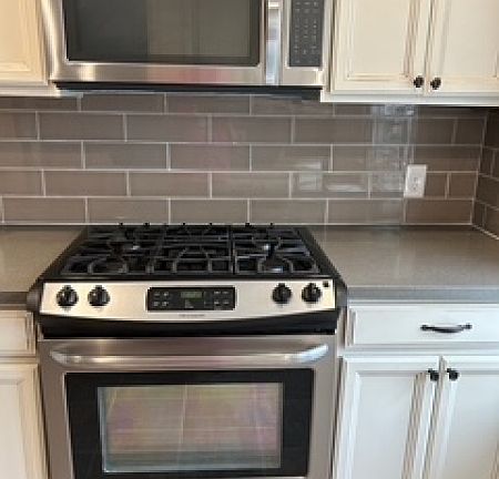 5th image of 612 Deepdale Ct Unit 4