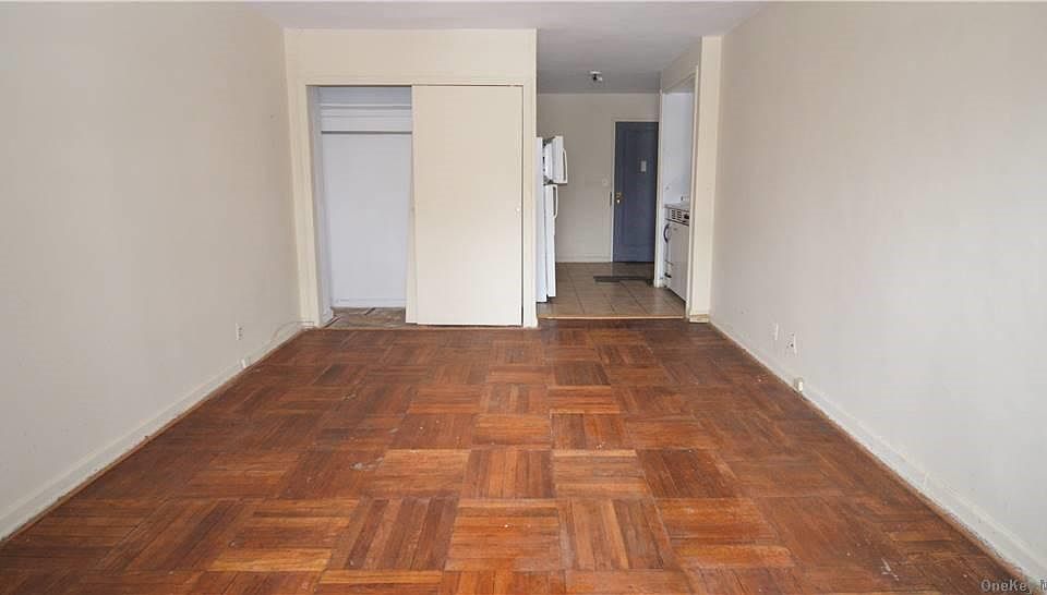 1st image of 16 Stoner Ave APT 1A