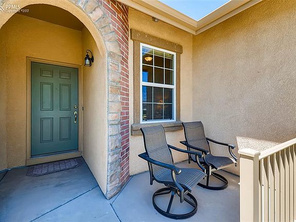 Front entry with mini sitting patio