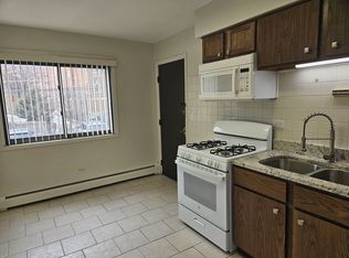 426 Alles St APT 2S, Des Plaines, IL 60016