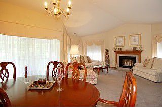 Living Room / Dining Room