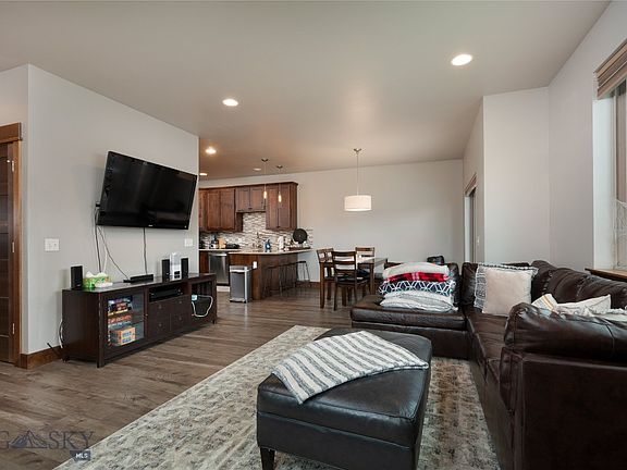 3rd image of 2740 Cobblestone Pl Unit A