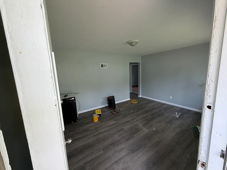 7818 Brand Ave — Photo 5