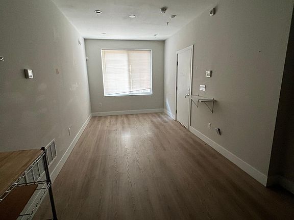 5th image of 4113 Brandywine St #1A