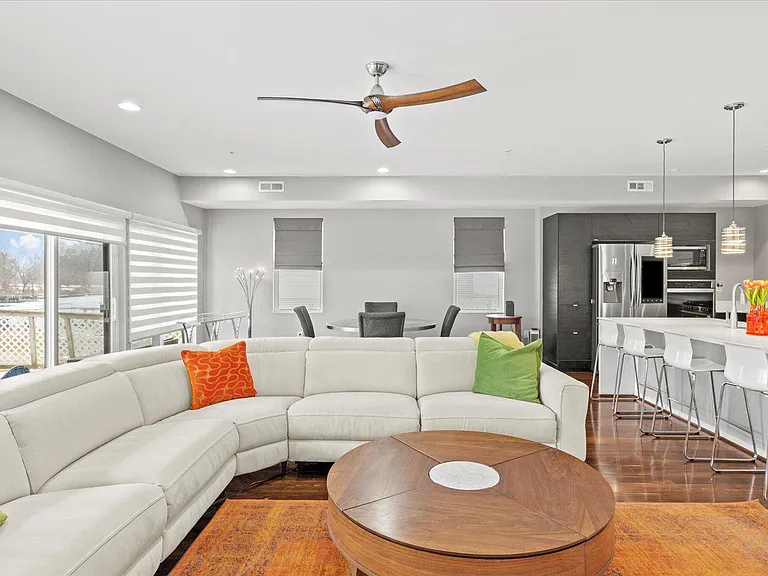 3145 Baybriar Rd — Photo 31