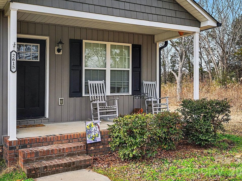 1st image of 2615 Penninger Rd