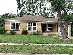 5th image of 1913 Williams Dr