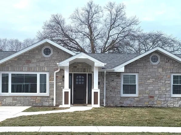 340 N Berrien St, New Buffalo, MI 49117