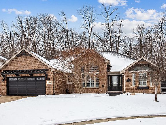 2nd image of 3304 Crazy Horse Dr