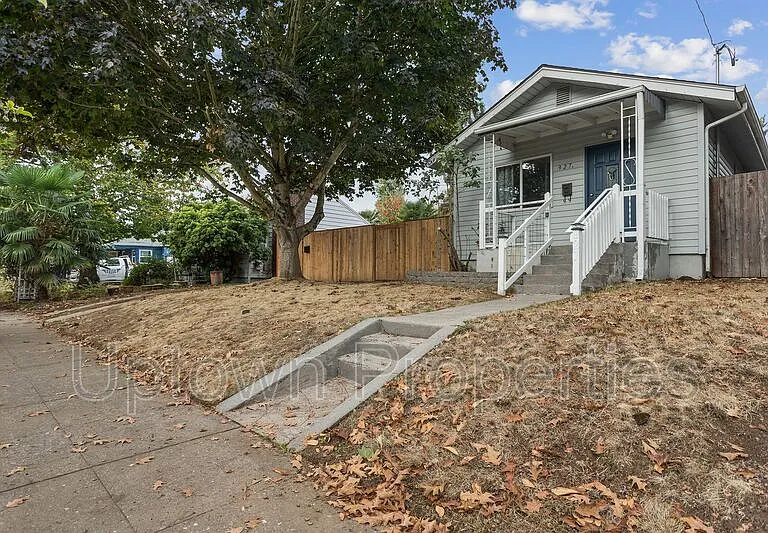 927 N Watts St #UNITA — Photo 3