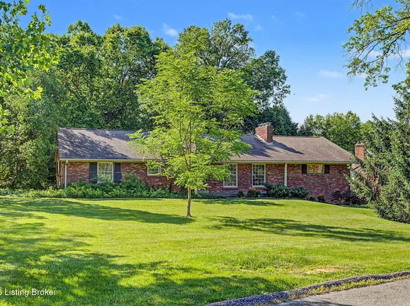 7 Pin Oak Ln, Windy Hills, KY 40207