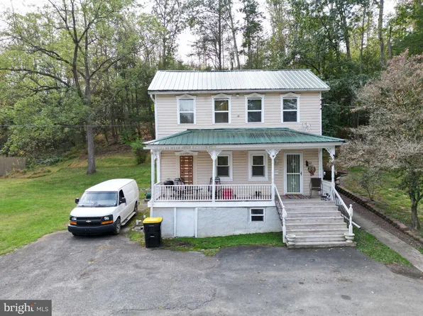 42 Bricky Rd, Pottsville, PA 17901