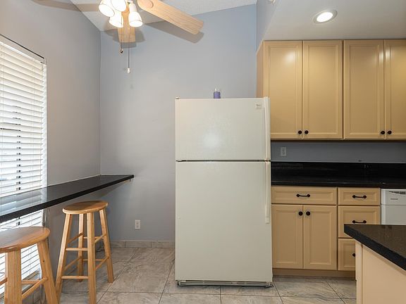 4th image of 2043 SW 15th St APT 202
