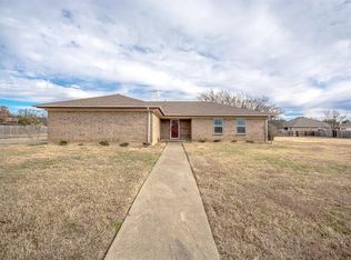 1407 Glenhaven Dr, Cleburne, TX 76033