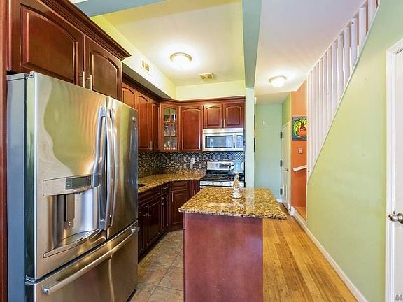 3rd image of 30-16 Seagirt Blvd
