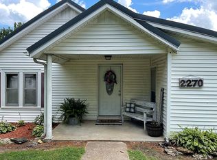 2270 Fall River Rd, Leoma, TN 38468