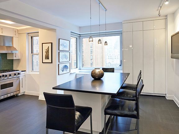 5th image of 12 Beekman Pl APT 11D