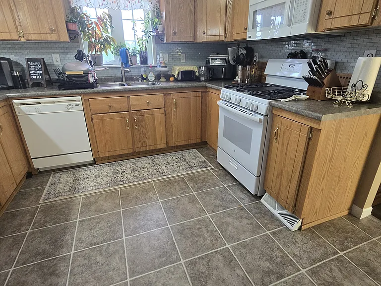 1240 Pushaw Rd — Photo 7