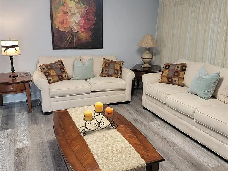 524 Osprey Dr #10B — Photo 3