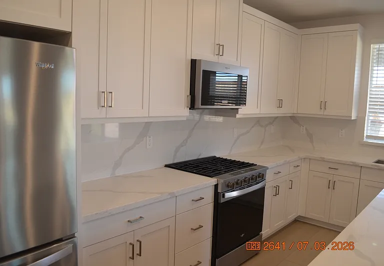 228 W Volta St — Photo 4
