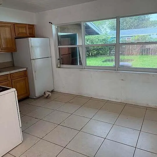 3 bed, 2.0 bath, 1025 sqft, $2,750 — Photo 3