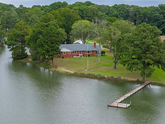 2nd image of 576 Galewood Ln