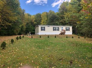 33 Barney Rd, Middle Grove, NY 12850
