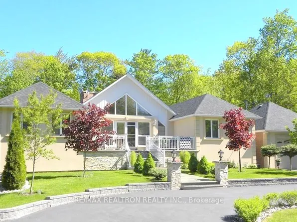 43 Staglir Dr, Tiny, ON L9M 0H2