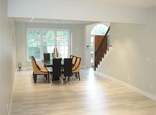 400 Eastcote Dr, Sandy Springs, GA 30350